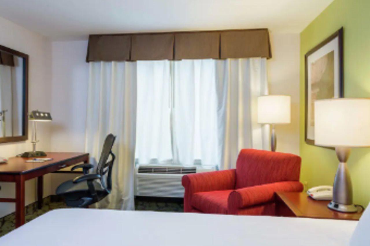 Hilton Garden Inn Queens/Jfk New York Exteriér fotografie