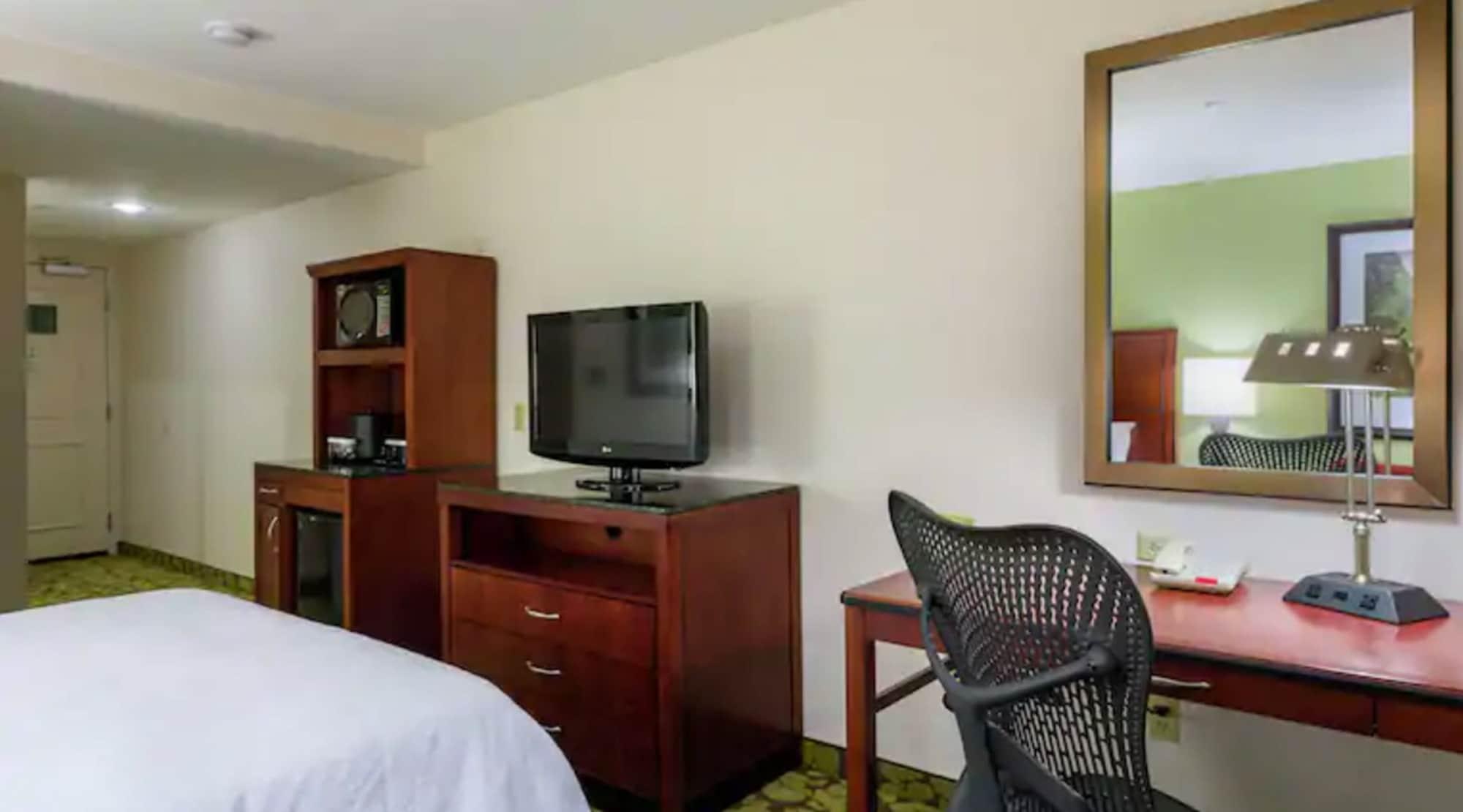 Hilton Garden Inn Queens/Jfk New York Exteriér fotografie