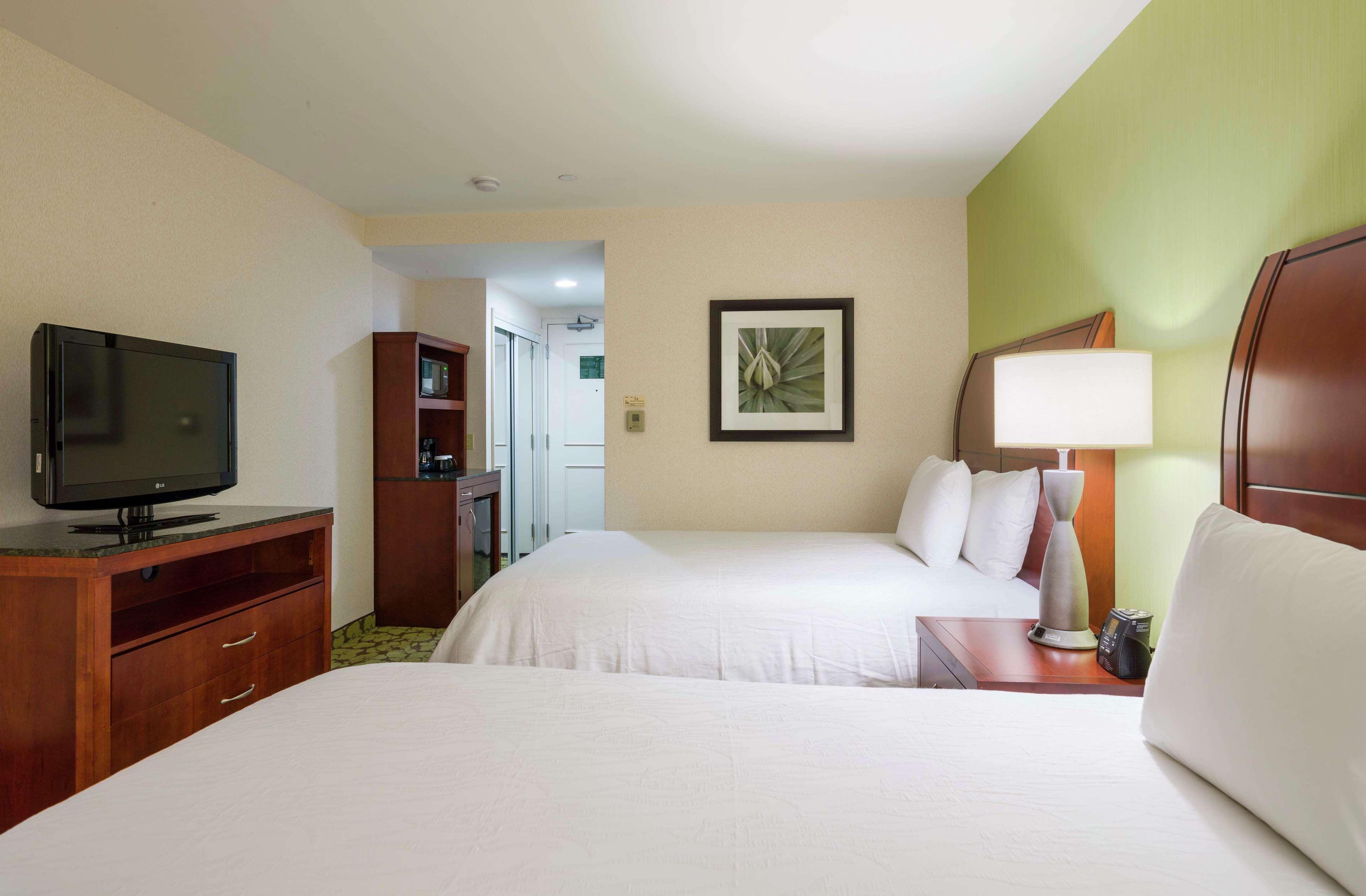 Hilton Garden Inn Queens/Jfk New York Exteriér fotografie